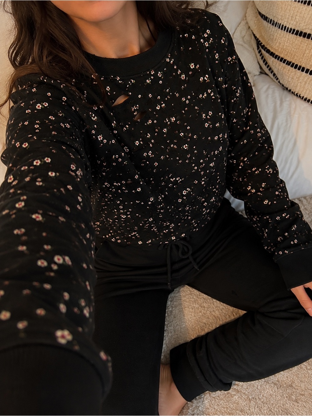 🆕 NWT N:Philanthropy Belize Floral Distressed Crewneck Sweatshirt Black Cat